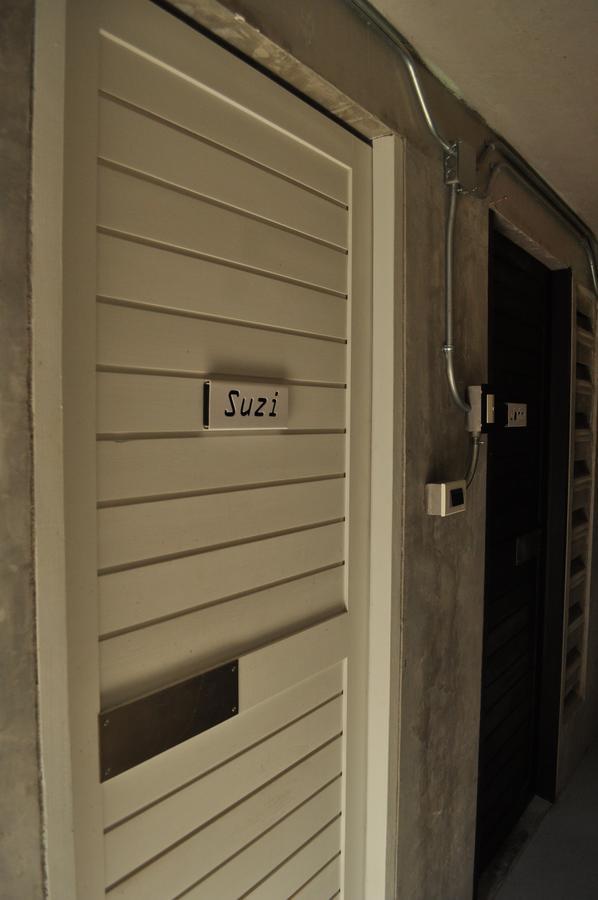 Nexchange Hostel Bangkok Exterior photo